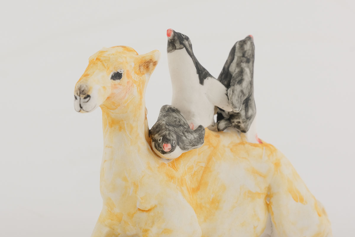 ラクダとアデリーペンギン | 村井陽子| Yoko Murai| アートをもっと 